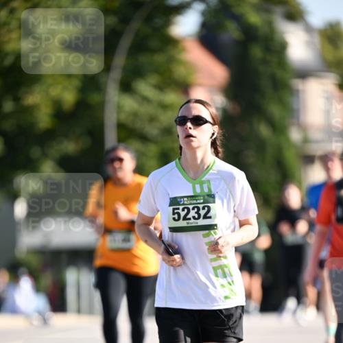 01.09.2024 - BARMER Alsterlauf Dr. Thomas Lammeyer http://msf.ph/oto/6915681 01.09.2024 09:48:27 Laufen 5232 meine-sportfotos.de