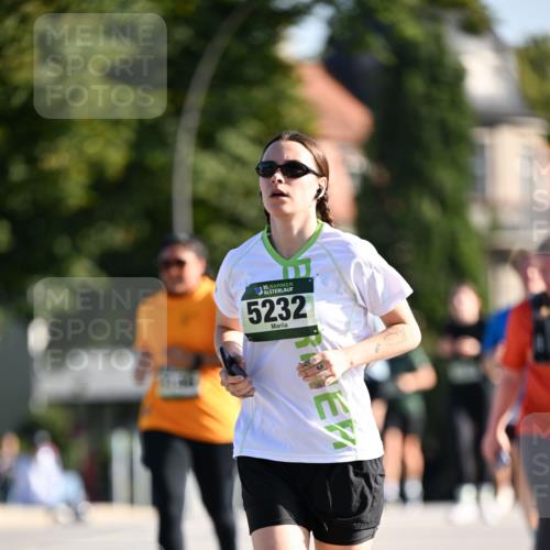01.09.2024 - BARMER Alsterlauf Dr. Thomas Lammeyer http://msf.ph/oto/6915684 01.09.2024 09:48:27 Laufen 5232 meine-sportfotos.de
