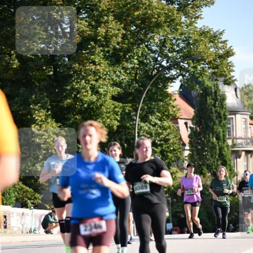 01.09.2024 - BARMER Alsterlauf Dr. Thomas Lammeyer http://msf.ph/oto/6915793 01.09.2024 09:48:33 Laufen 2346, 1089, 3221, 2803, 349 meine-sportfotos.de