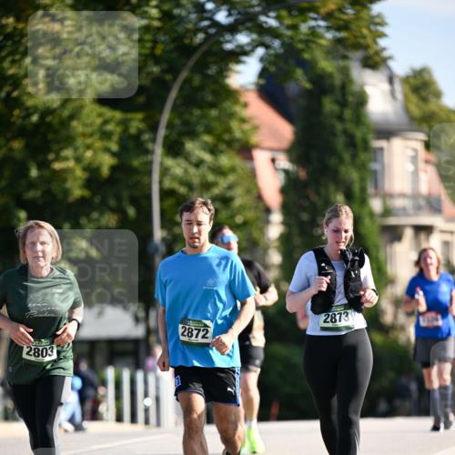 01.09.2024 - BARMER Alsterlauf Dr. Thomas Lammeyer http://msf.ph/oto/6915991 01.09.2024 09:48:39 Laufen 2872, 2873, 2803 meine-sportfotos.de