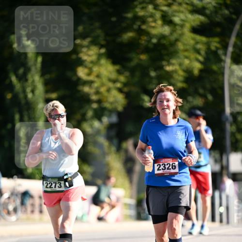 01.09.2024 - BARMER Alsterlauf Dr. Thomas Lammeyer http://msf.ph/oto/6916192 01.09.2024 09:48:46 Laufen 2273, 135, 2326 meine-sportfotos.de