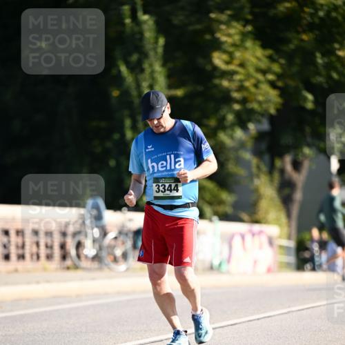 01.09.2024 - BARMER Alsterlauf Dr. Thomas Lammeyer http://msf.ph/oto/6916304 01.09.2024 09:48:49 Laufen 3344 meine-sportfotos.de