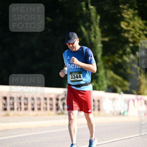 01.09.2024 - BARMER Alsterlauf Dr. Thomas Lammeyer http://msf.ph/oto/6916319 01.09.2024 09:48:50 Laufen 3344 meine-sportfotos.de