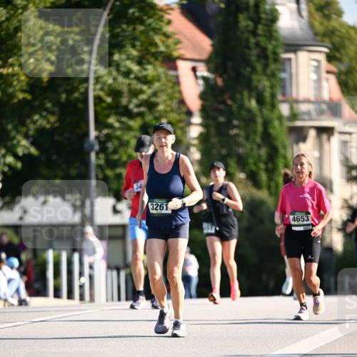 01.09.2024 - BARMER Alsterlauf Dr. Thomas Lammeyer http://msf.ph/oto/6916344 01.09.2024 09:48:52 Laufen 3261, 4653, 4653 meine-sportfotos.de