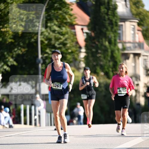 01.09.2024 - BARMER Alsterlauf Dr. Thomas Lammeyer http://msf.ph/oto/6916357 01.09.2024 09:48:52 Laufen 3261, 4653 meine-sportfotos.de