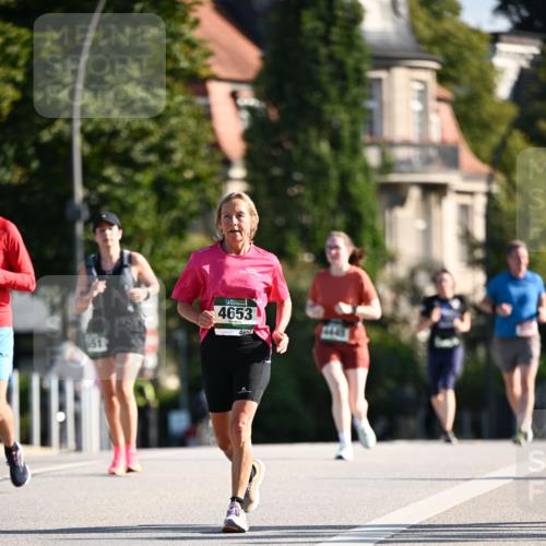 01.09.2024 - BARMER Alsterlauf Dr. Thomas Lammeyer http://msf.ph/oto/6916410 01.09.2024 09:48:54 Laufen 651, 4653, 6645 meine-sportfotos.de