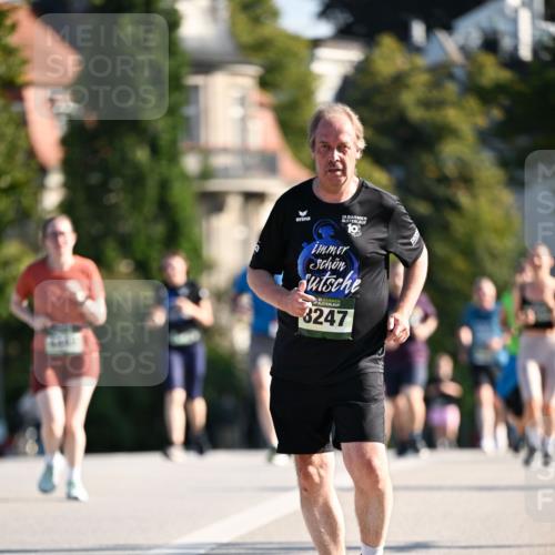 01.09.2024 - BARMER Alsterlauf Dr. Thomas Lammeyer http://msf.ph/oto/6916501 01.09.2024 09:48:57 Laufen 29, 10, 35, 8247 meine-sportfotos.de
