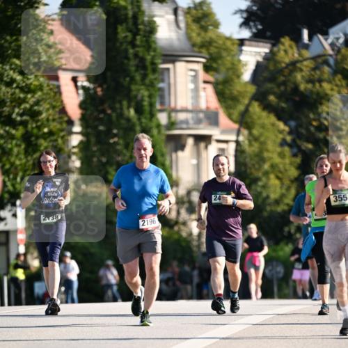 01.09.2024 - BARMER Alsterlauf Dr. Thomas Lammeyer http://msf.ph/oto/6916531 01.09.2024 09:49:01 Laufen 238, 2196, 24, 3554 meine-sportfotos.de
