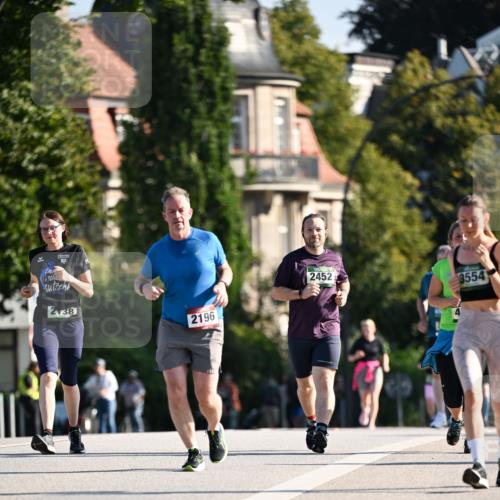 01.09.2024 - BARMER Alsterlauf Dr. Thomas Lammeyer http://msf.ph/oto/6916552 01.09.2024 09:49:01 Laufen 10, 2138, 2196, 2452, 3554 meine-sportfotos.de