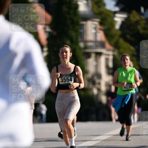 01.09.2024 - BARMER Alsterlauf Dr. Thomas Lammeyer http://msf.ph/oto/6916637 01.09.2024 09:49:04 Laufen 2196, 3554 meine-sportfotos.de
