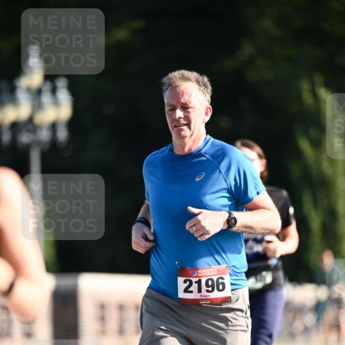 01.09.2024 - BARMER Alsterlauf Dr. Thomas Lammeyer http://msf.ph/oto/6916741 01.09.2024 09:49:08 Laufen 2196 meine-sportfotos.de