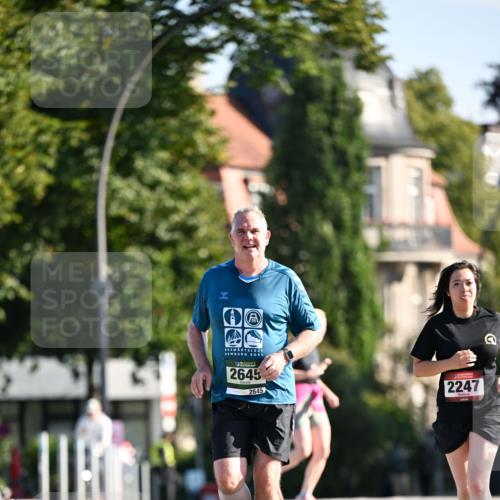 01.09.2024 - BARMER Alsterlauf Dr. Thomas Lammeyer http://msf.ph/oto/6916847 01.09.2024 09:49:12 Laufen 2645, 2645, 2247 meine-sportfotos.de