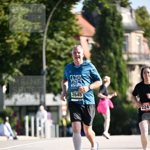 01.09.2024 - BARMER Alsterlauf Dr. Thomas Lammeyer http://msf.ph/oto/6916862 01.09.2024 09:49:12 Laufen 2, 2645, 2645, 2247 meine-sportfotos.de