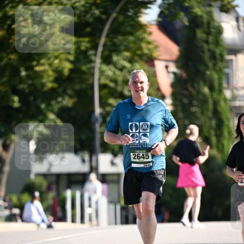 01.09.2024 - BARMER Alsterlauf Dr. Thomas Lammeyer http://msf.ph/oto/6916876 01.09.2024 09:49:12 Laufen 2024, 2645, 2645 meine-sportfotos.de