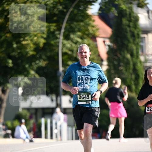 01.09.2024 - BARMER Alsterlauf Dr. Thomas Lammeyer http://msf.ph/oto/6916883 01.09.2024 09:49:12 Laufen 2024, 35, 2645, 2645, 22 meine-sportfotos.de