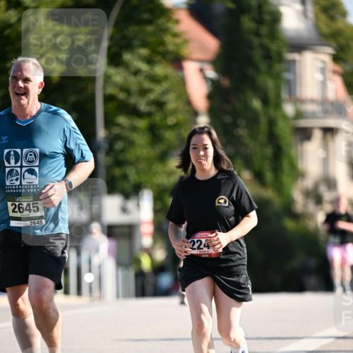 01.09.2024 - BARMER Alsterlauf Dr. Thomas Lammeyer http://msf.ph/oto/6916915 01.09.2024 09:49:14 Laufen 2024, 2645, 2645, 224 meine-sportfotos.de