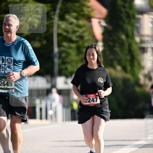 01.09.2024 - BARMER Alsterlauf Dr. Thomas Lammeyer http://msf.ph/oto/6916929 01.09.2024 09:49:14 Laufen 2645, 2645, 135, 247 meine-sportfotos.de