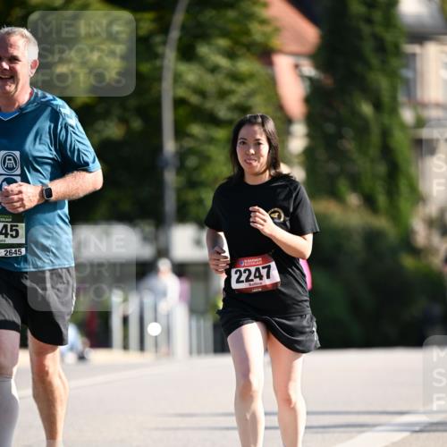 01.09.2024 - BARMER Alsterlauf Dr. Thomas Lammeyer http://msf.ph/oto/6916934 01.09.2024 09:49:14 Laufen 45, 2645, 35, 2247 meine-sportfotos.de