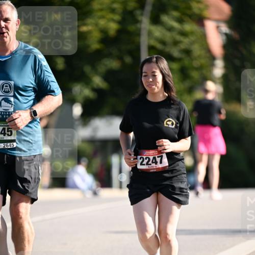 01.09.2024 - BARMER Alsterlauf Dr. Thomas Lammeyer http://msf.ph/oto/6916964 01.09.2024 09:49:15 Laufen 20, 45, 2645, 35, 2247 meine-sportfotos.de