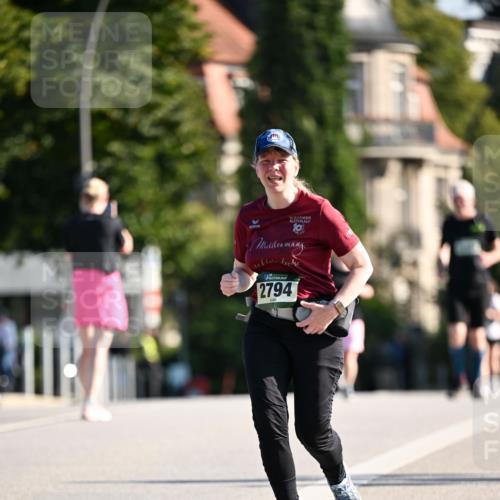 01.09.2024 - BARMER Alsterlauf Dr. Thomas Lammeyer http://msf.ph/oto/6917007 01.09.2024 09:49:18 Laufen 10, 2794 meine-sportfotos.de