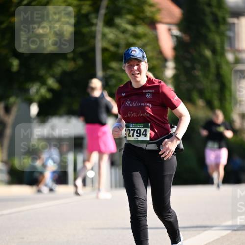 01.09.2024 - BARMER Alsterlauf Dr. Thomas Lammeyer http://msf.ph/oto/6917037 01.09.2024 09:49:18 Laufen 30, 35, 2794 meine-sportfotos.de