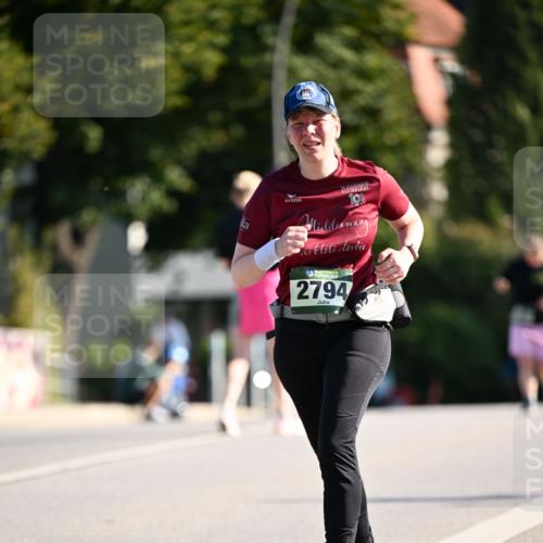 01.09.2024 - BARMER Alsterlauf Dr. Thomas Lammeyer http://msf.ph/oto/6917048 01.09.2024 09:49:19 Laufen 10, 2794 meine-sportfotos.de