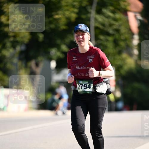 01.09.2024 - BARMER Alsterlauf Dr. Thomas Lammeyer http://msf.ph/oto/6917062 01.09.2024 09:49:19 Laufen 30, 35, 2794 meine-sportfotos.de