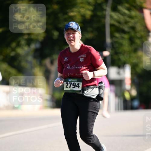 01.09.2024 - BARMER Alsterlauf Dr. Thomas Lammeyer http://msf.ph/oto/6917067 01.09.2024 09:49:19 Laufen 30, 10, 35, 2794 meine-sportfotos.de