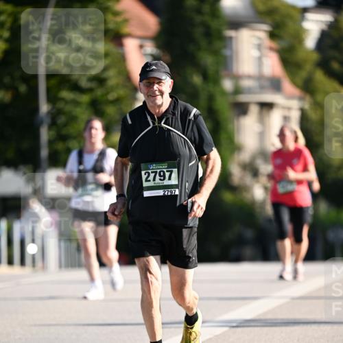 01.09.2024 - BARMER Alsterlauf Dr. Thomas Lammeyer http://msf.ph/oto/6917127 01.09.2024 09:49:33 Laufen 2797, 2797 meine-sportfotos.de