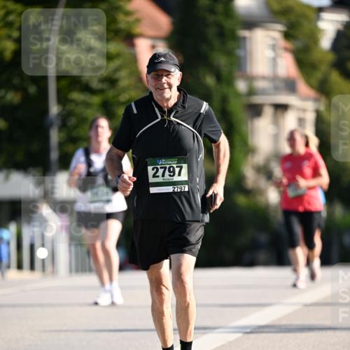 01.09.2024 - BARMER Alsterlauf Dr. Thomas Lammeyer http://msf.ph/oto/6917135 01.09.2024 09:49:33 Laufen 61, 35, 2797, 2797 meine-sportfotos.de