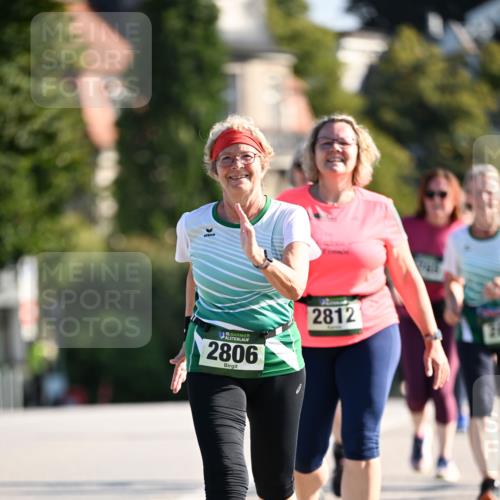 01.09.2024 - BARMER Alsterlauf Dr. Thomas Lammeyer http://msf.ph/oto/6917646 01.09.2024 09:50:08 Laufen 35, 2806, 2812 meine-sportfotos.de