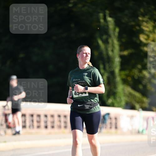 01.09.2024 - BARMER Alsterlauf Dr. Thomas Lammeyer http://msf.ph/oto/6921276 01.09.2024 09:54:04 Laufen 4544 meine-sportfotos.de
