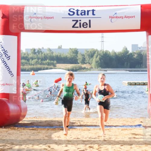 01.09.2024 - 17. Tribühne Triathlon Luisa Fischer http://msf.ph/oto/6921423 01.09.2024 09:03:01 Schwimmen 2, 10, 14, 23, 27, 32, 55 meine-sportfotos.de