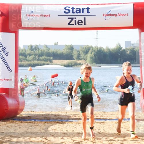 01.09.2024 - 17. Tribühne Triathlon Luisa Fischer http://msf.ph/oto/6921428 01.09.2024 09:03:02 Schwimmen 2, 10, 14, 23, 27, 32, 55 meine-sportfotos.de