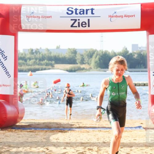 01.09.2024 - 17. Tribühne Triathlon Luisa Fischer http://msf.ph/oto/6921431 01.09.2024 09:03:03 Schwimmen 2, 10, 14, 23, 27, 32, 55 meine-sportfotos.de