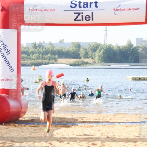 01.09.2024 - 17. Tribühne Triathlon Luisa Fischer http://msf.ph/oto/6921466 01.09.2024 09:03:13 Schwimmen 6, 18, 19, 27, 33, 38, 50, 51, 1487 meine-sportfotos.de