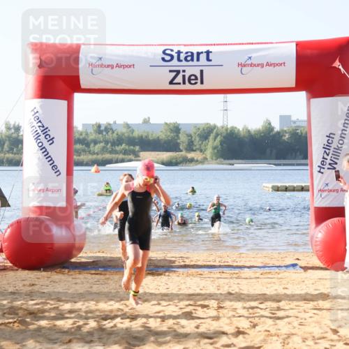 01.09.2024 - 17. Tribühne Triathlon Luisa Fischer http://msf.ph/oto/6921472 01.09.2024 09:03:14 Schwimmen 6, 13, 16, 18, 19, 27, 33, 38, 50, 51, 1487 meine-sportfotos.de