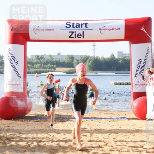 01.09.2024 - 17. Tribühne Triathlon Luisa Fischer http://msf.ph/oto/6921476 01.09.2024 09:03:14 Schwimmen 6, 13, 16, 18, 19, 27, 33, 38, 50, 51, 1487 meine-sportfotos.de