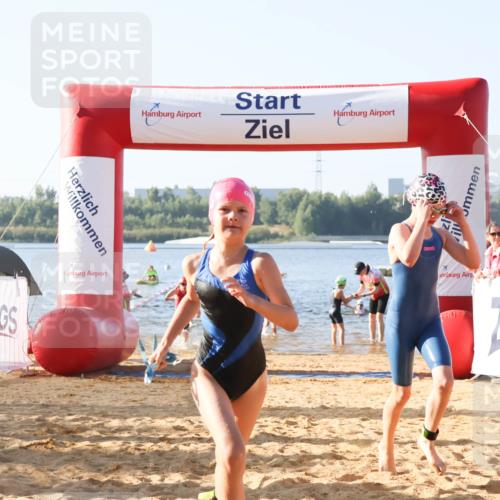 01.09.2024 - 17. Tribühne Triathlon Luisa Fischer http://msf.ph/oto/6921557 01.09.2024 09:03:27 Schwimmen 6, 13, 16, 18, 20, 22, 33, 44, 46, 47, 50, 54, 1487 meine-sportfotos.de