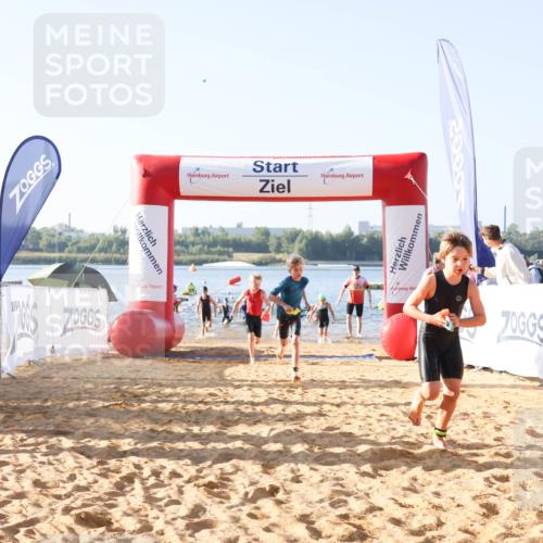 01.09.2024 - 17. Tribühne Triathlon Luisa Fischer http://msf.ph/oto/6921572 01.09.2024 09:03:30 Schwimmen 9, 12, 13, 16, 20, 22, 26, 33, 44, 46, 47, 54 meine-sportfotos.de