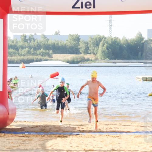 01.09.2024 - 17. Tribühne Triathlon Luisa Fischer http://msf.ph/oto/6921629 01.09.2024 09:03:42 Schwimmen 5, 9, 12, 26, 28, 31, 36, 44, 47, 56 meine-sportfotos.de