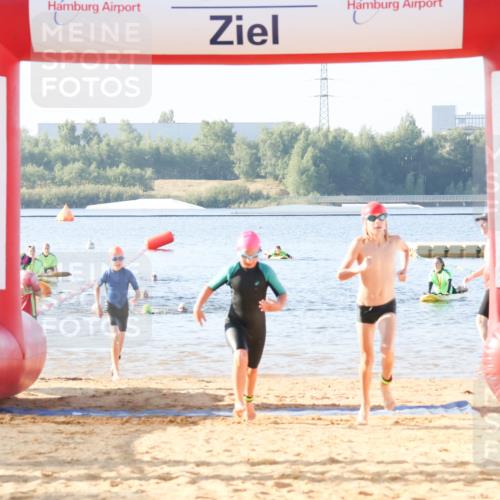01.09.2024 - 17. Tribühne Triathlon Luisa Fischer http://msf.ph/oto/6921657 01.09.2024 09:03:50 Schwimmen 5, 28, 31, 36, 41, 56 meine-sportfotos.de