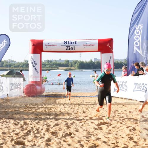 01.09.2024 - 17. Tribühne Triathlon Luisa Fischer http://msf.ph/oto/6921668 01.09.2024 09:03:53 Schwimmen 5, 28, 31, 36, 41, 56 meine-sportfotos.de
