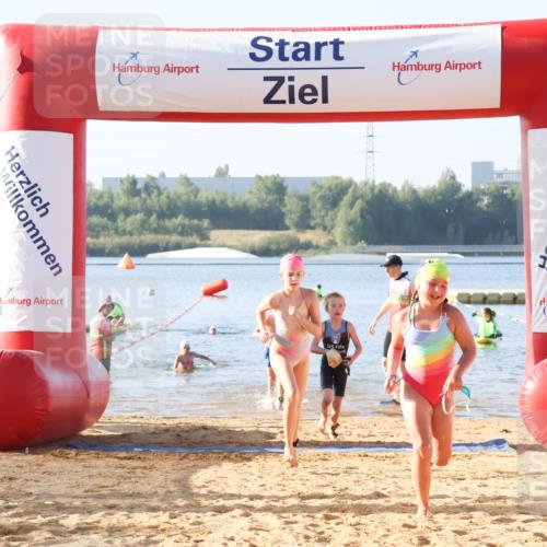 01.09.2024 - 17. Tribühne Triathlon Luisa Fischer http://msf.ph/oto/6921704 01.09.2024 09:04:07 Schwimmen 3, 24, 49, 76, 1488 meine-sportfotos.de