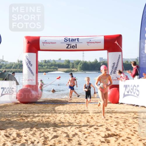 01.09.2024 - 17. Tribühne Triathlon Luisa Fischer http://msf.ph/oto/6921709 01.09.2024 09:04:08 Schwimmen 3, 24, 49, 76, 1488 meine-sportfotos.de