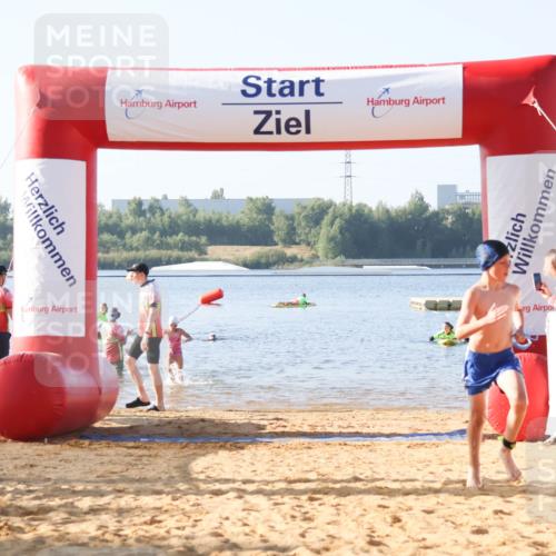 01.09.2024 - 17. Tribühne Triathlon Luisa Fischer http://msf.ph/oto/6921719 01.09.2024 09:04:10 Schwimmen 3, 24, 49, 76, 1488 meine-sportfotos.de