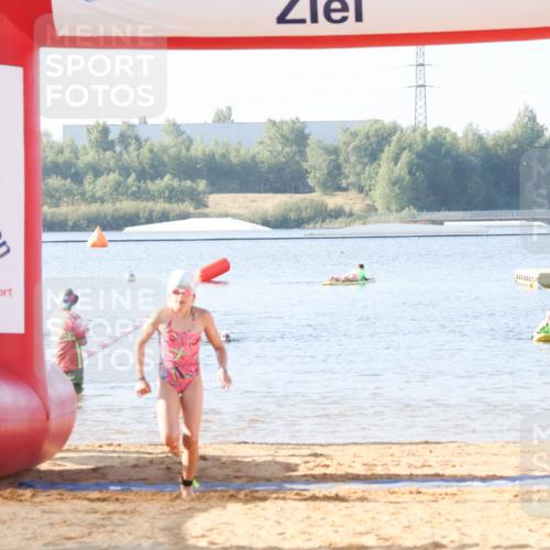 01.09.2024 - 17. Tribühne Triathlon Luisa Fischer http://msf.ph/oto/6921729 01.09.2024 09:04:15 Schwimmen 3, 24, 49, 76, 1488 meine-sportfotos.de