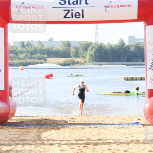 01.09.2024 - 17. Tribühne Triathlon Luisa Fischer http://msf.ph/oto/6921762 01.09.2024 09:04:41 Schwimmen 21 meine-sportfotos.de