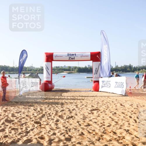 01.09.2024 - 17. Tribühne Triathlon Luisa Fischer http://msf.ph/oto/6921789 01.09.2024 09:04:47 Schwimmen 21 meine-sportfotos.de