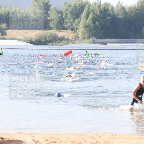 01.09.2024 - 17. Tribühne Triathlon Luisa Fischer http://msf.ph/oto/6921811 01.09.2024 09:28:28 Schwimmen 117 meine-sportfotos.de
